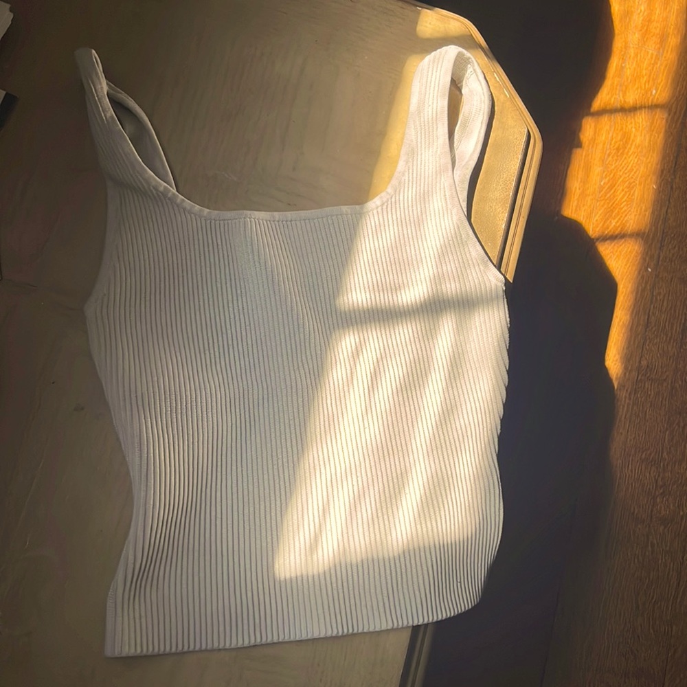 Aritzia Babaton Tank Top White XS